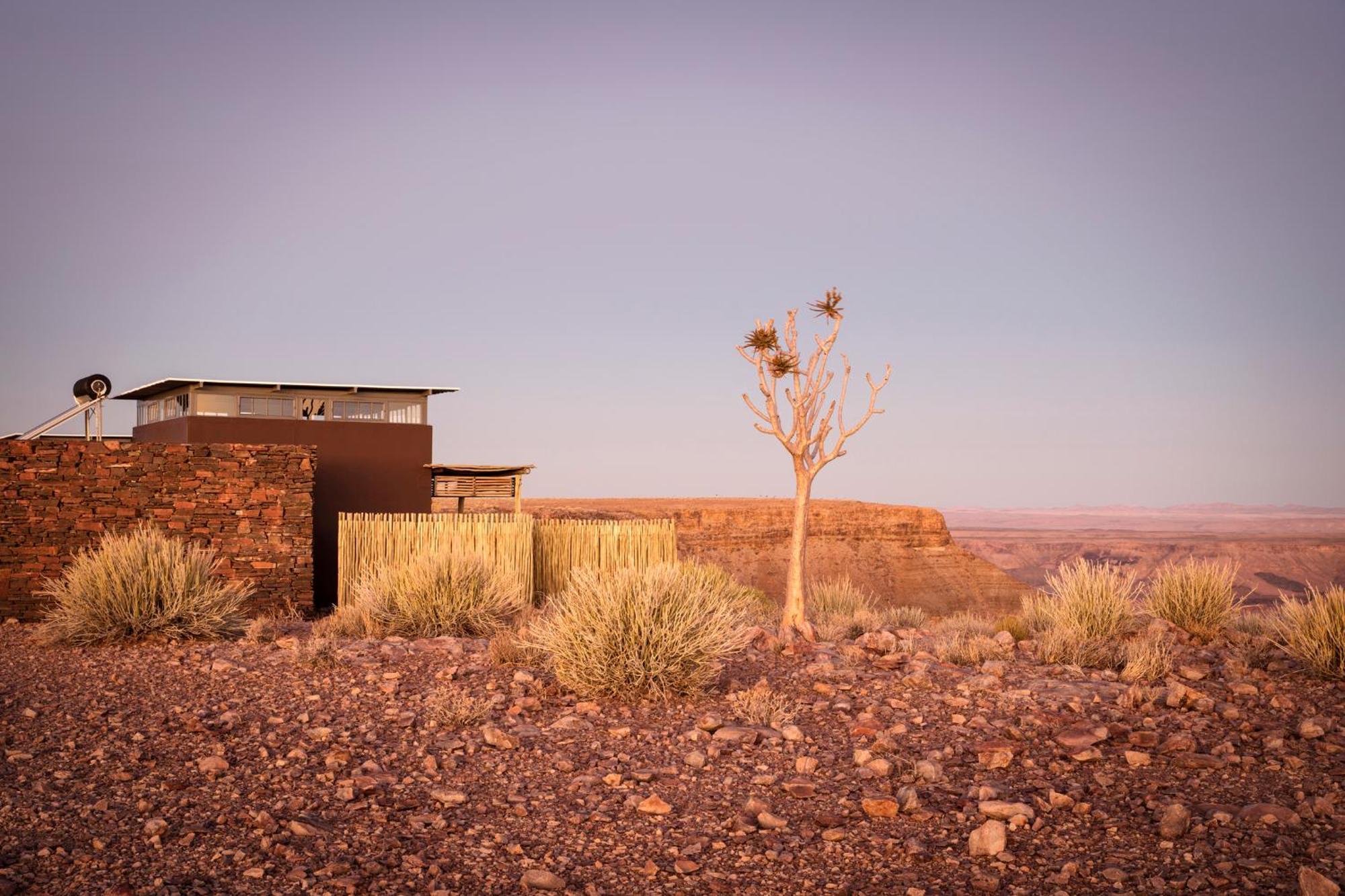 Fish River Lodge Ariamab Экстерьер фото