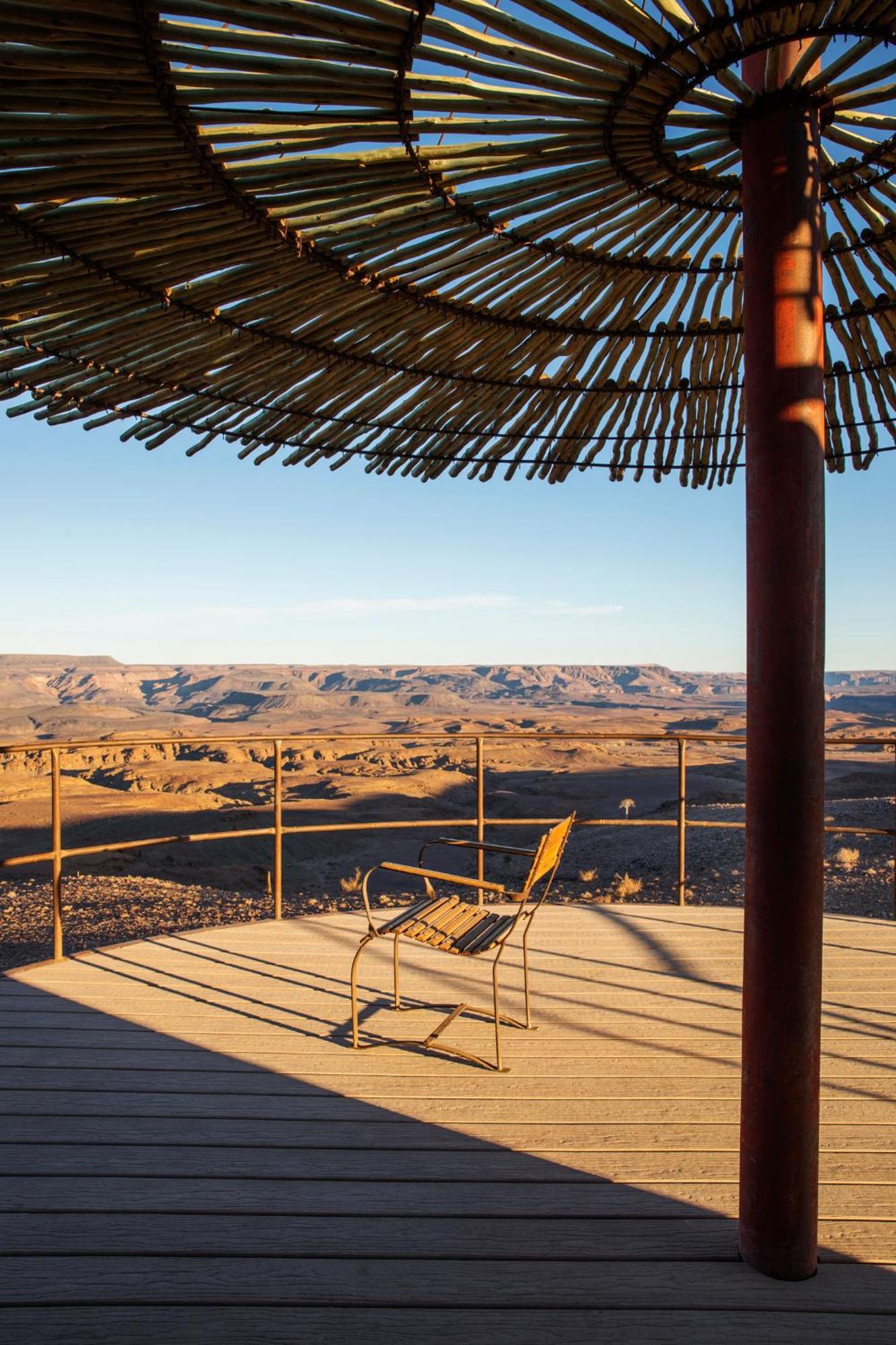 Fish River Lodge Ariamab Экстерьер фото