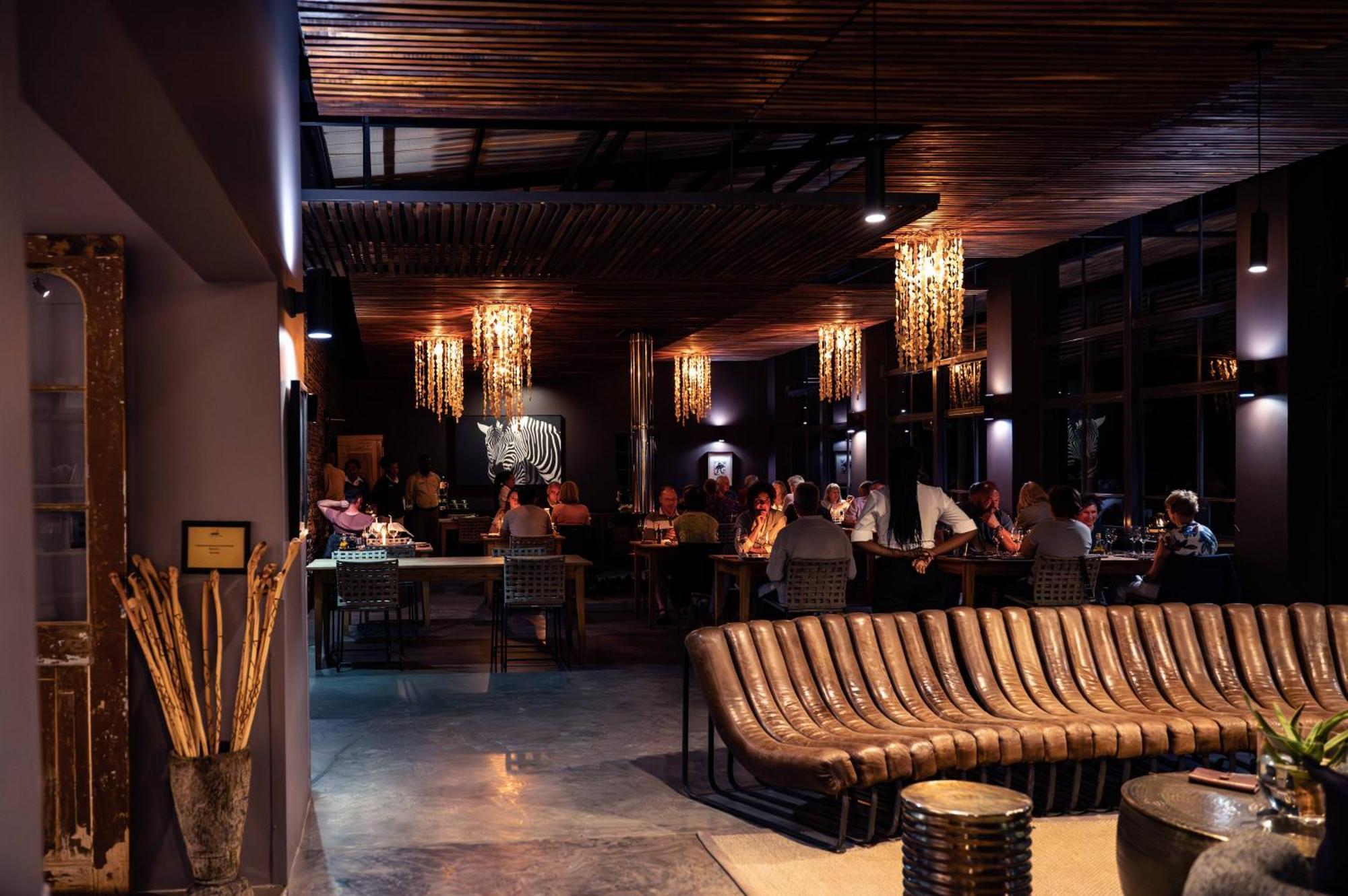 Fish River Lodge Ariamab Экстерьер фото