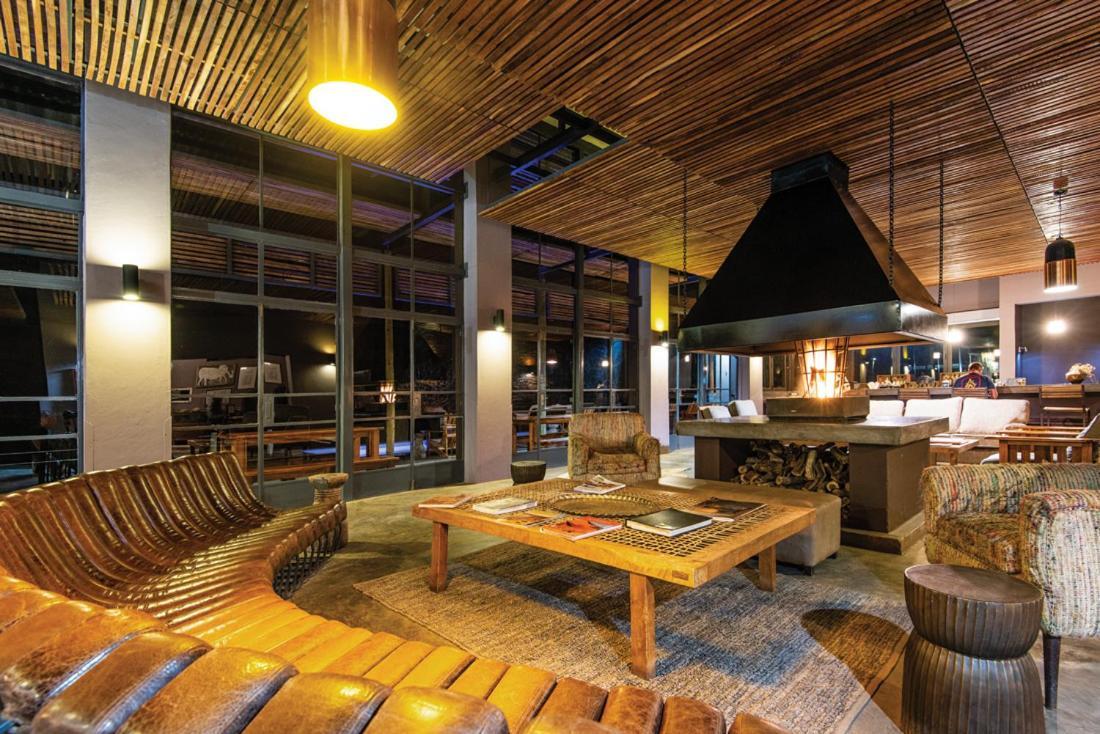 Fish River Lodge Ariamab Экстерьер фото