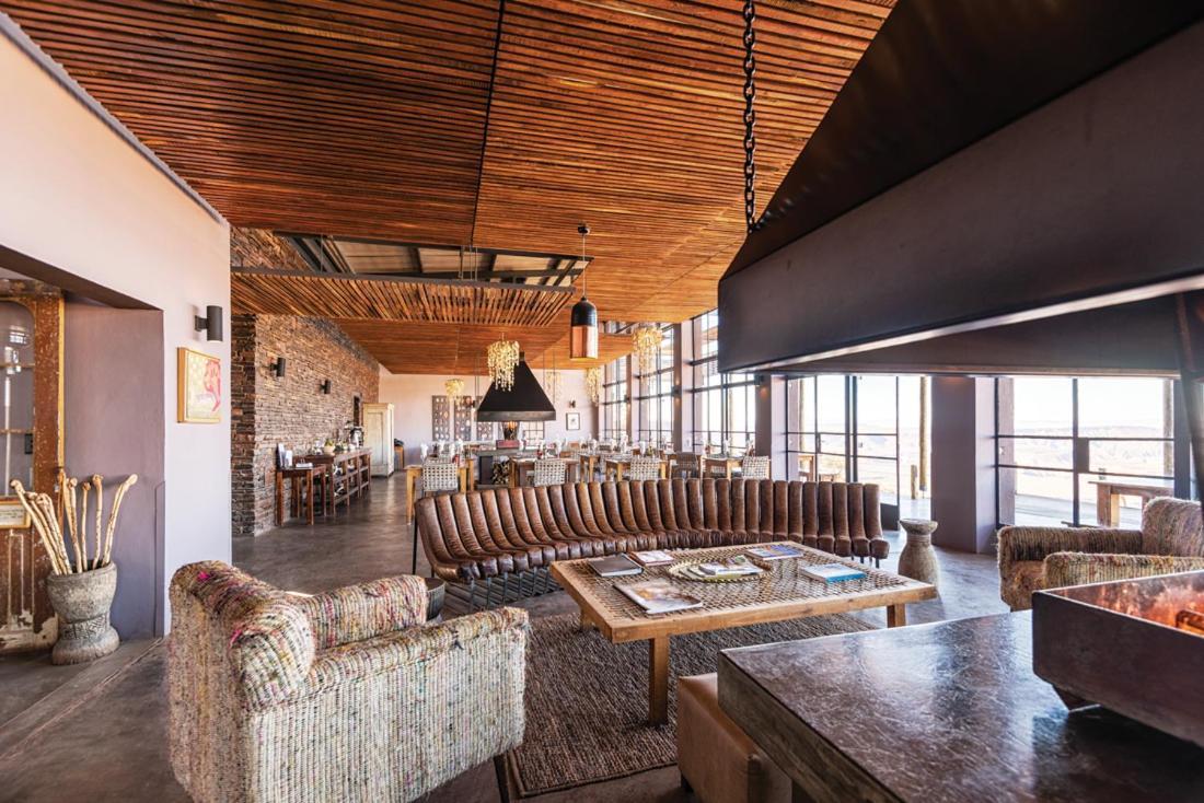 Fish River Lodge Ariamab Экстерьер фото